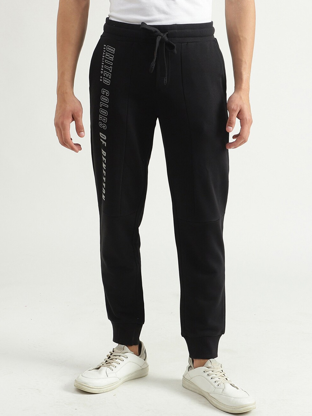 

United Colors of Benetton Men Black Printed Cotton Joggers