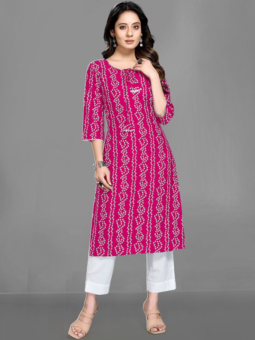 

Queenswear Creation Women Pink Ethnic Motifs Printed Keyhole Neck Thread Work Kurta