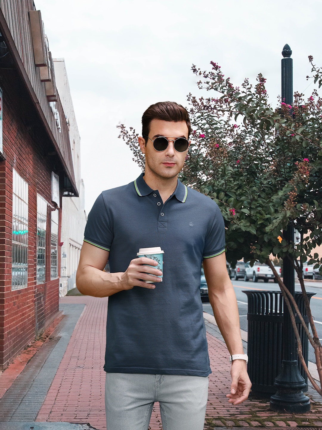 

United Colors of Benetton Men Blue Solid Polo Collar T-shirt