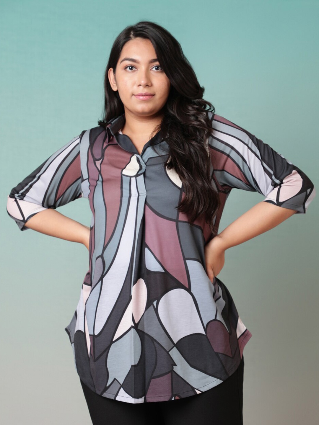 

Amydus Plus Size Women Black & Grey Print Shirt Style Longline Top
