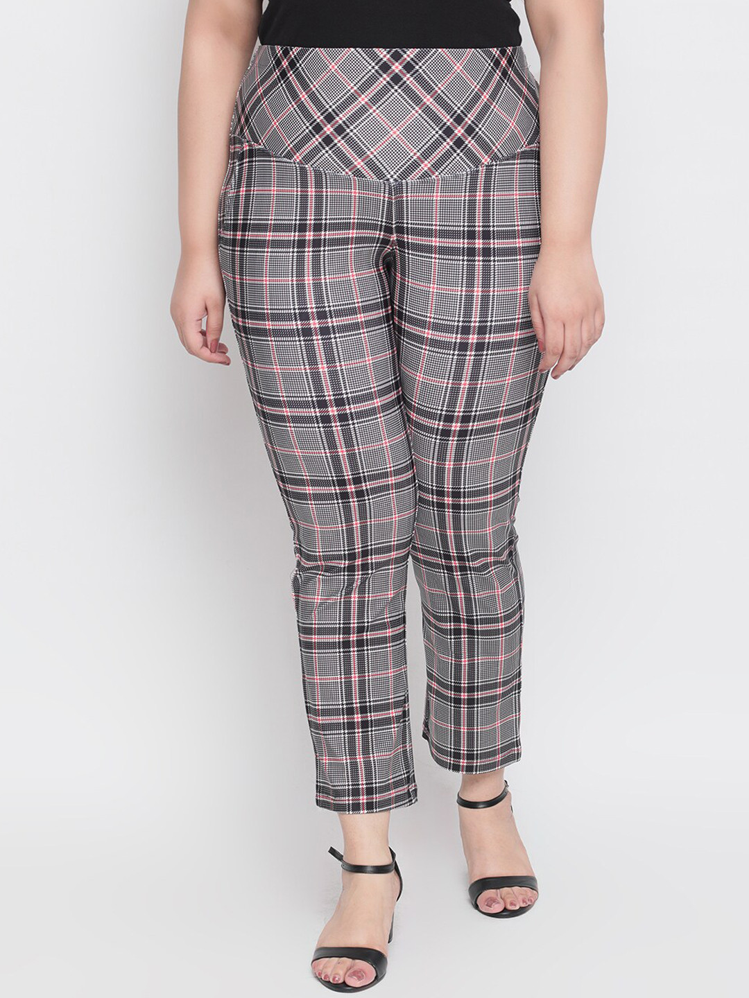 

Amydus Women Black Checked Straight Fit Trousers