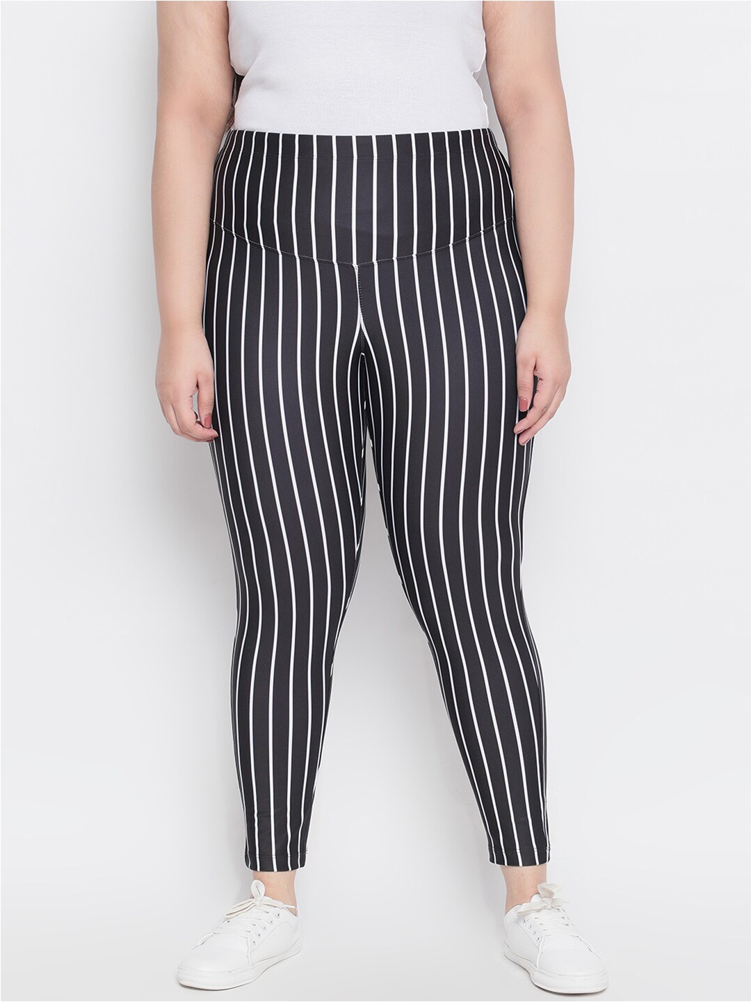 

Amydus Women Black Striped Jeggings