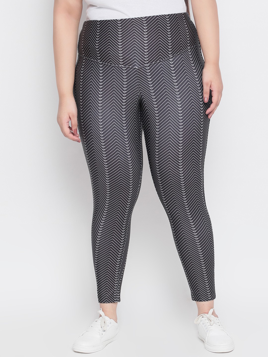 

Amydus Women Black Printed Jeggings