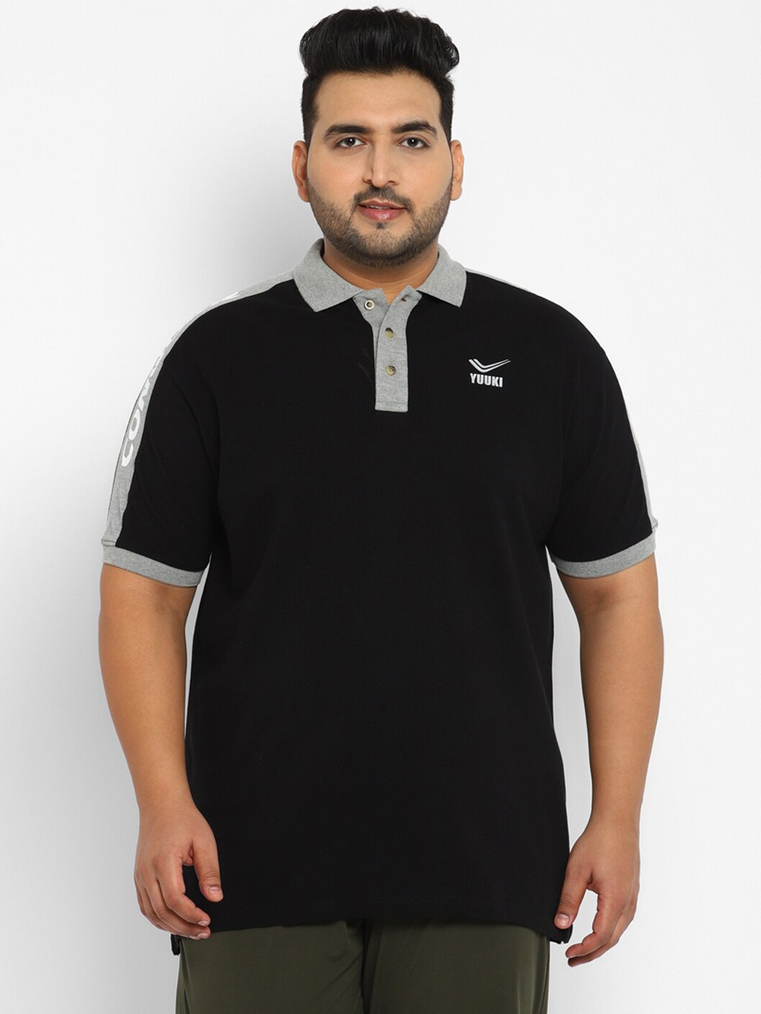 

Yuuki Men Black Brand Logo Polo Collar Cotton T-shirt