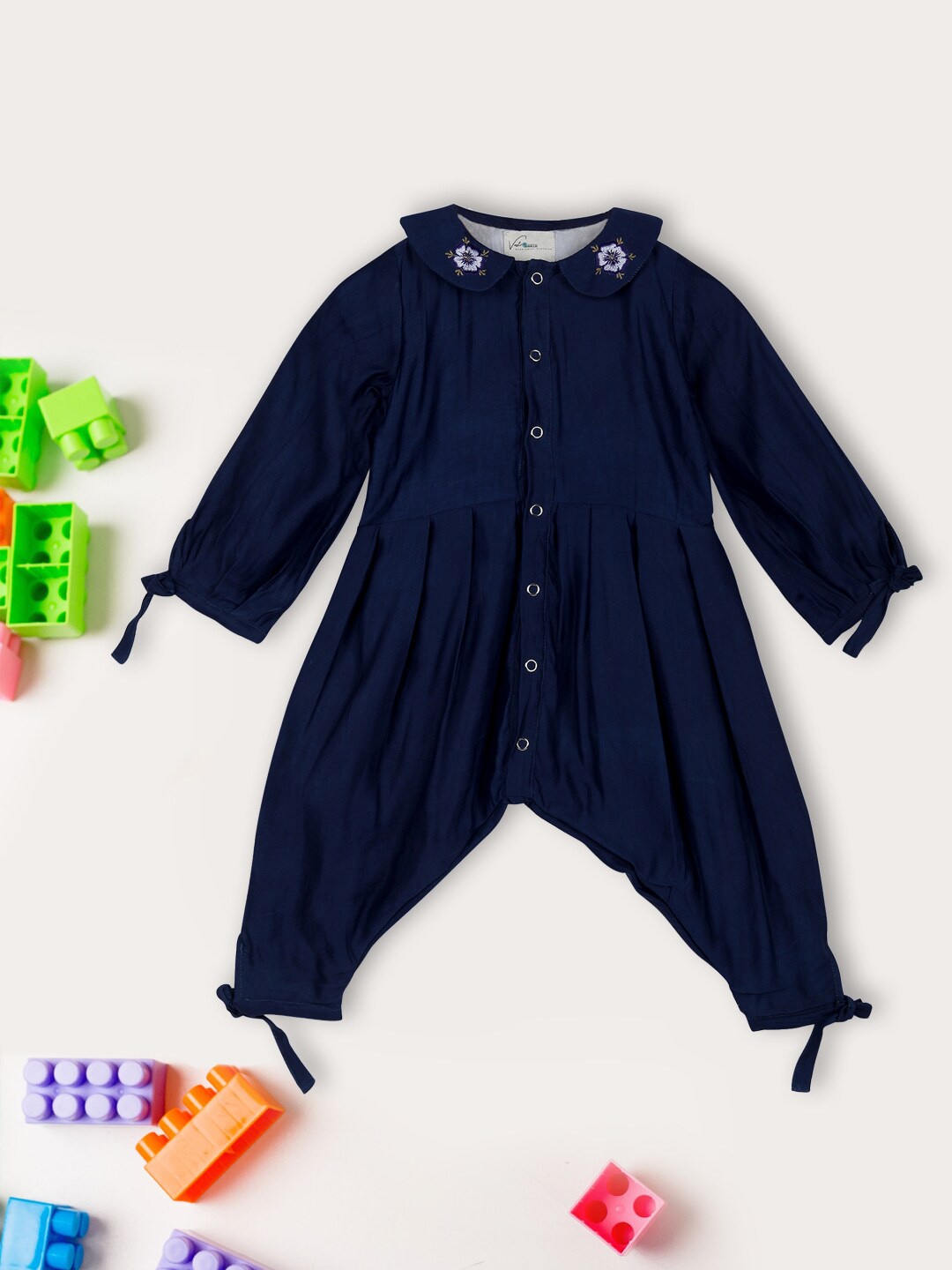 

Vastrarth Infants Girls Blue Solid Pure Cotton Rompers