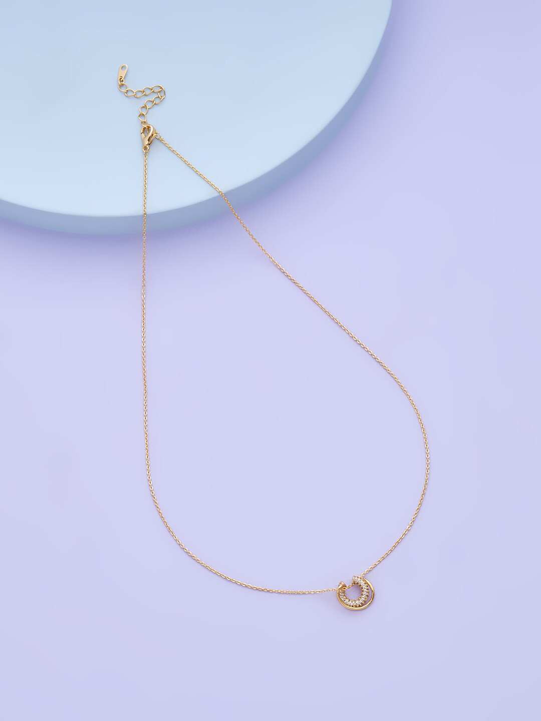 

Kushal's Fashion Jewellery Women Gold-Toned & White Copper Gold-Plated Necklace