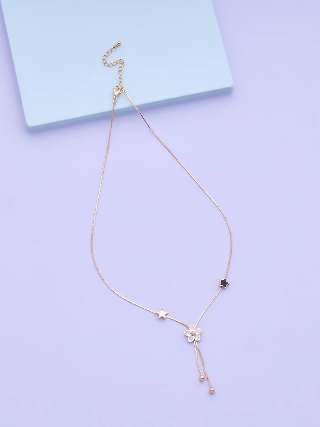 

Kushal's Fashion Jewellery Women Gold-Toned & White Copper Gold-Plated Necklace
