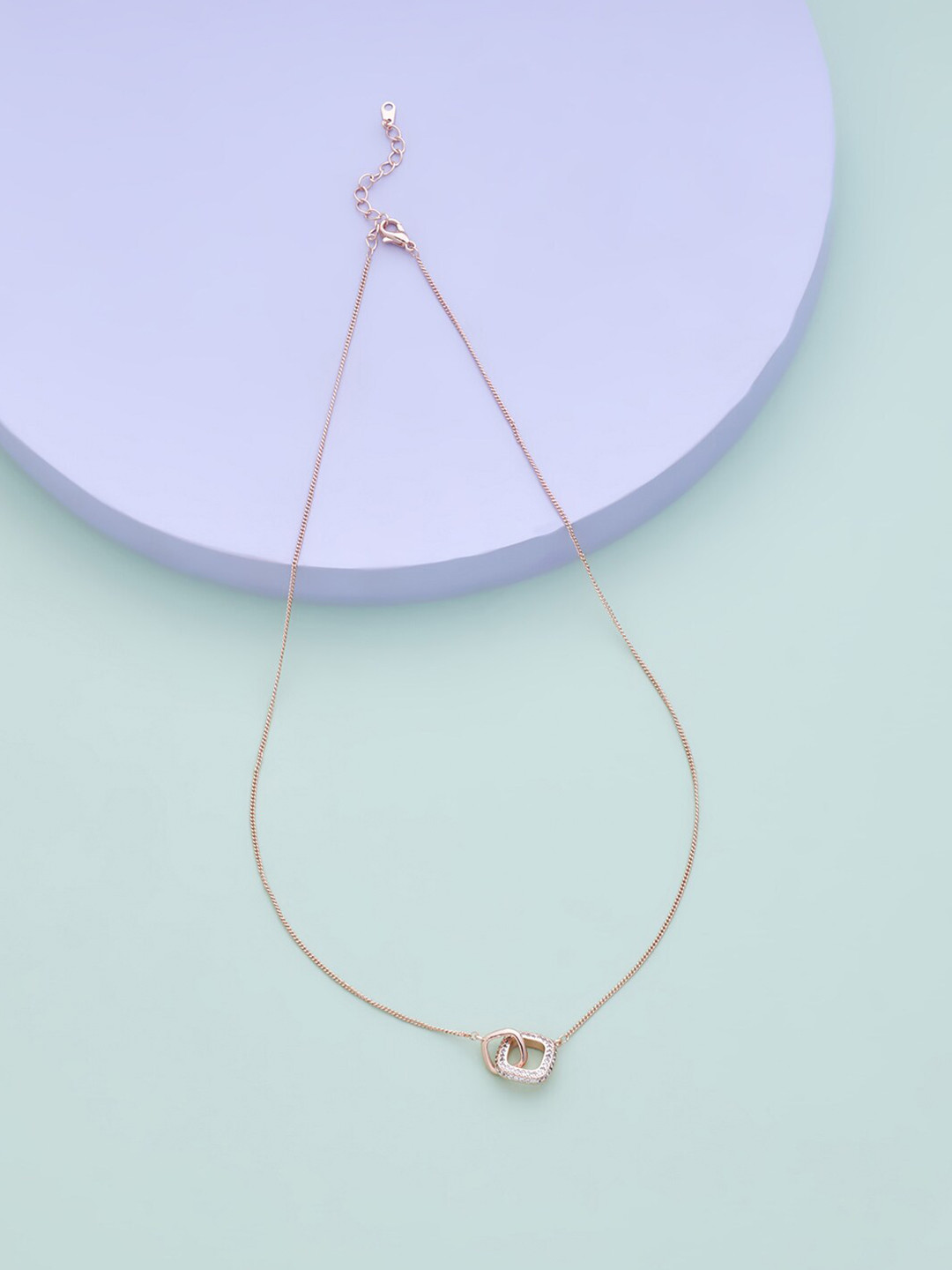 

Kushal's Fashion Jewellery Rose Gold & White Copper Rose Gold-Plated Chain