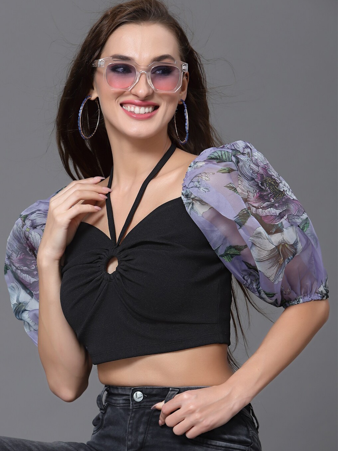 

KASSUALLY Women Purple & Black Floral Print Halter Neck Crop Top