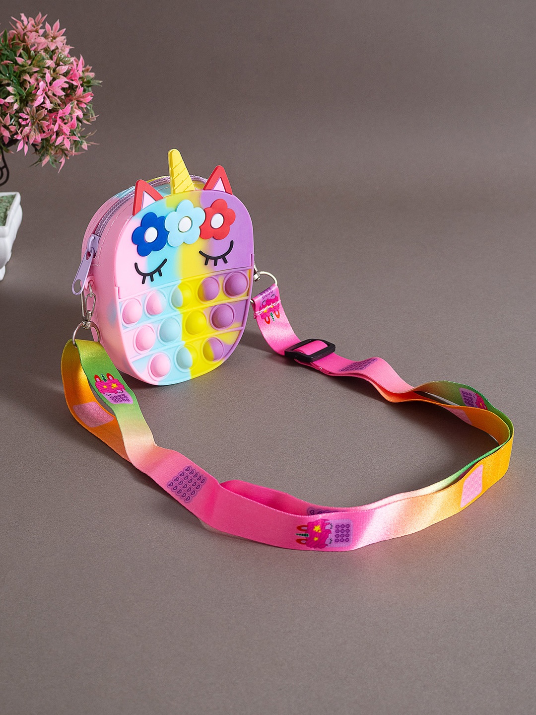 

Golden Peacock Pink Colourblocked Structured Sling Bag