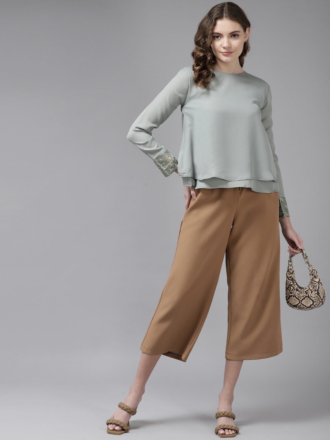 

Aarika Grey Solid Layered Top