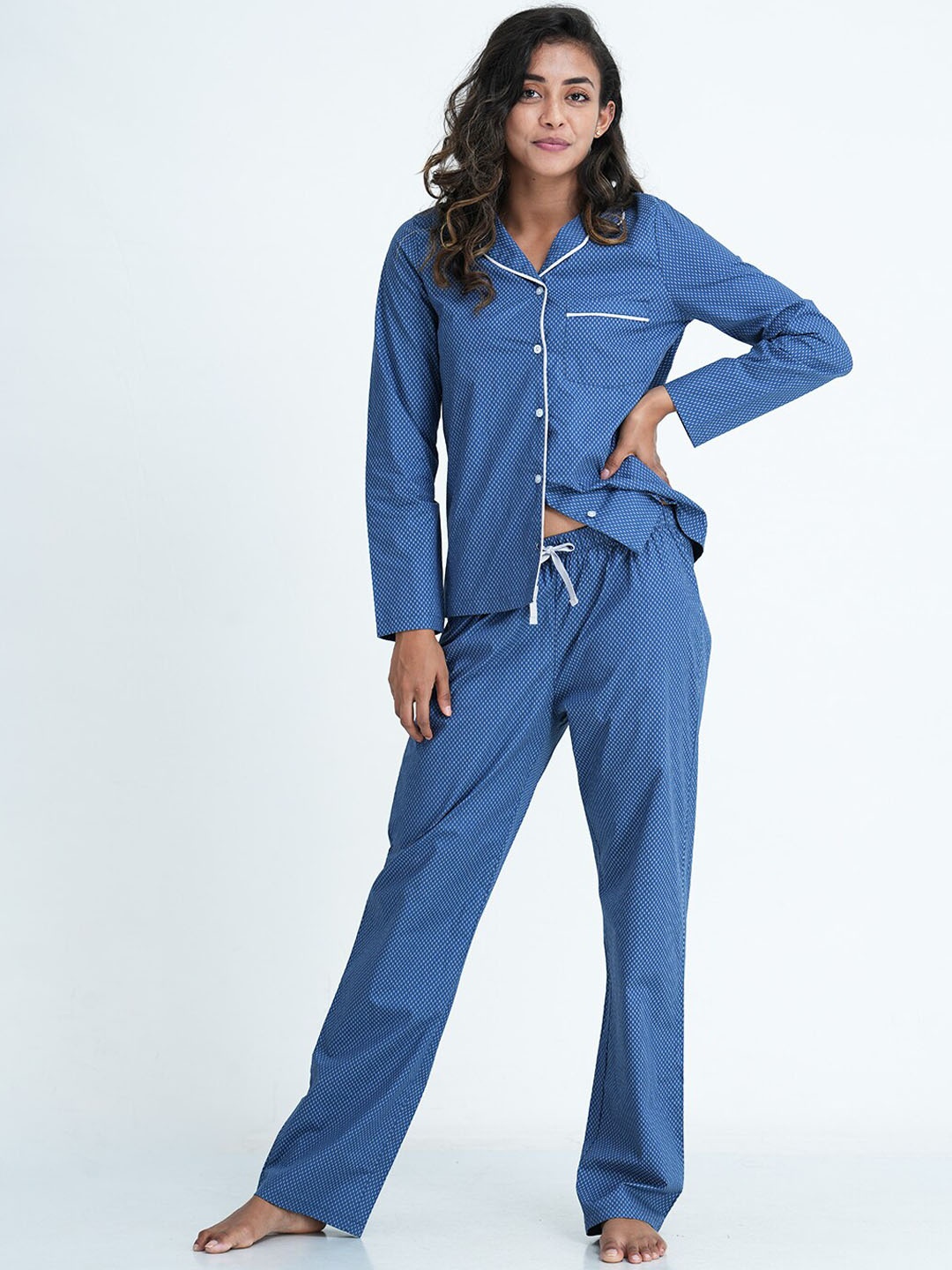 

mackly Women Blue & White Printed Pure Cotton Night suit