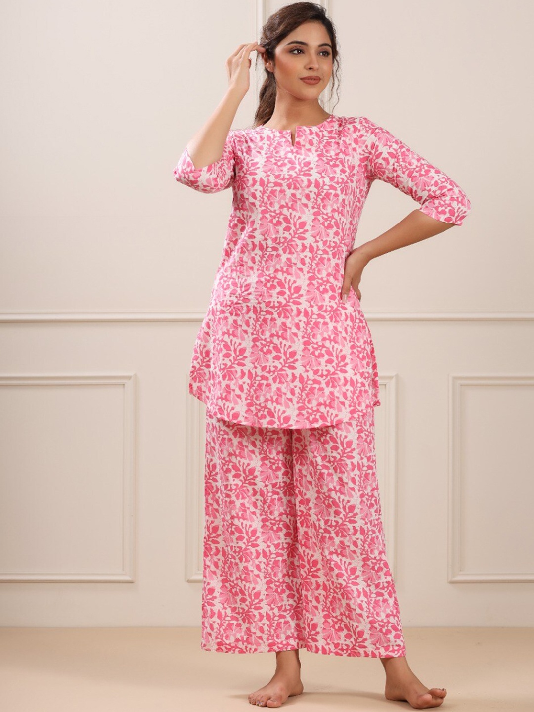 

JISORA Women Pink & White Printed Cotton Night suit