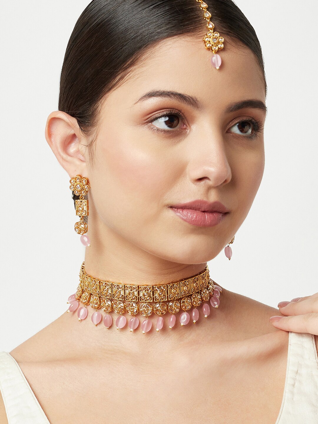 

Voylla Gold-Plated White & Pink Stone Studded & Beaded Jewellery Set