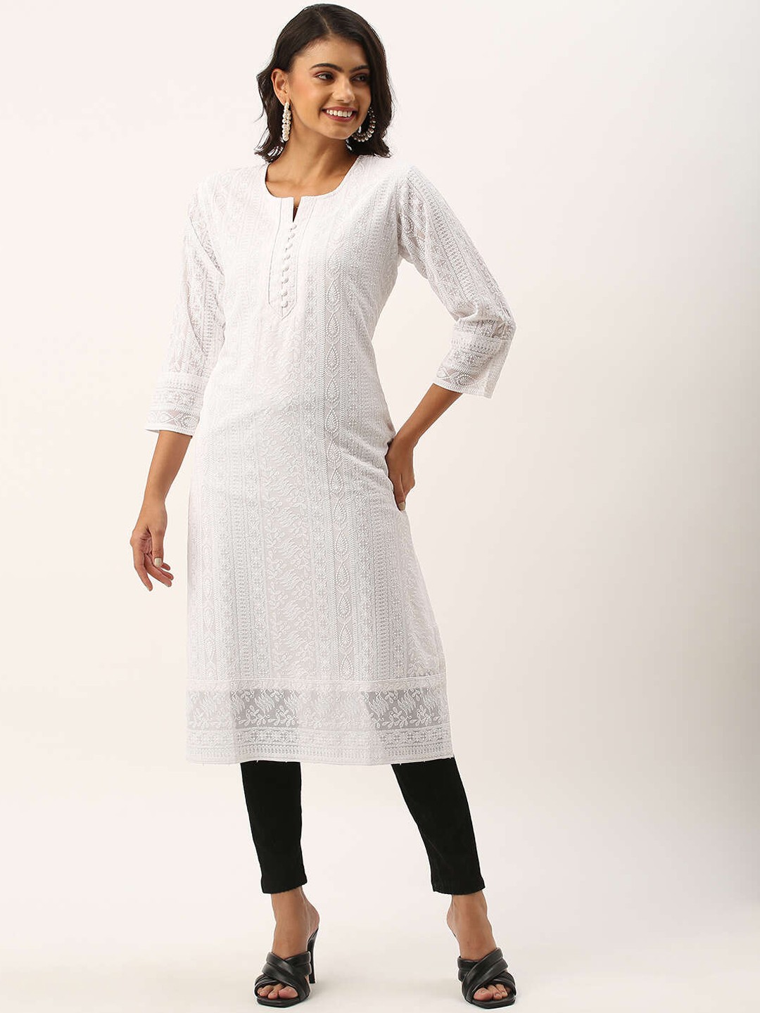 

ZOLA Women White Chikankari Embroidered Georgette Kurta