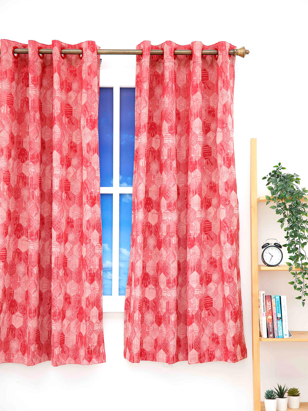 

Ariana Black Out Window Curtain, Maroon