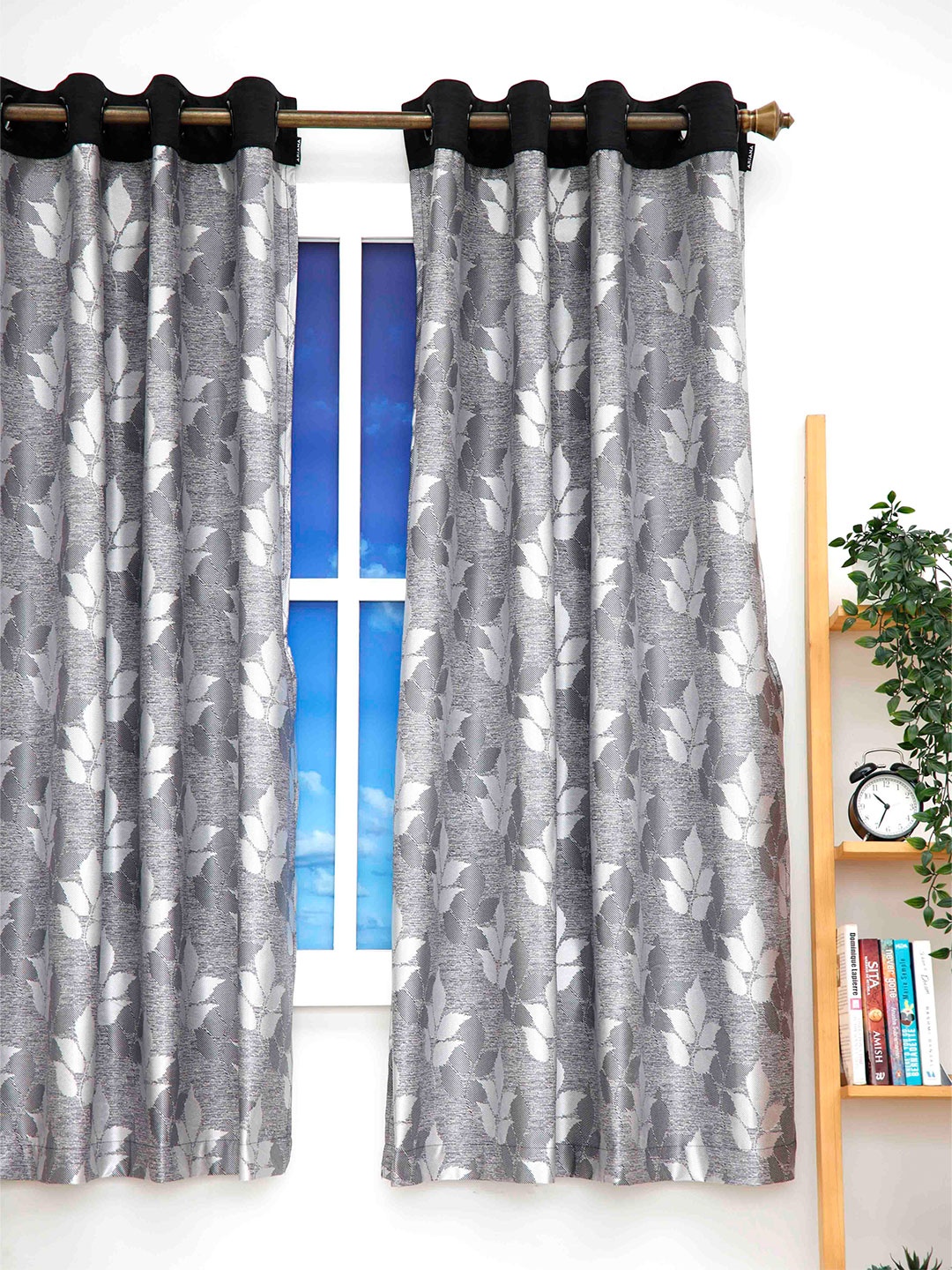 

Ariana Floral Black Out Window Curtain, Grey