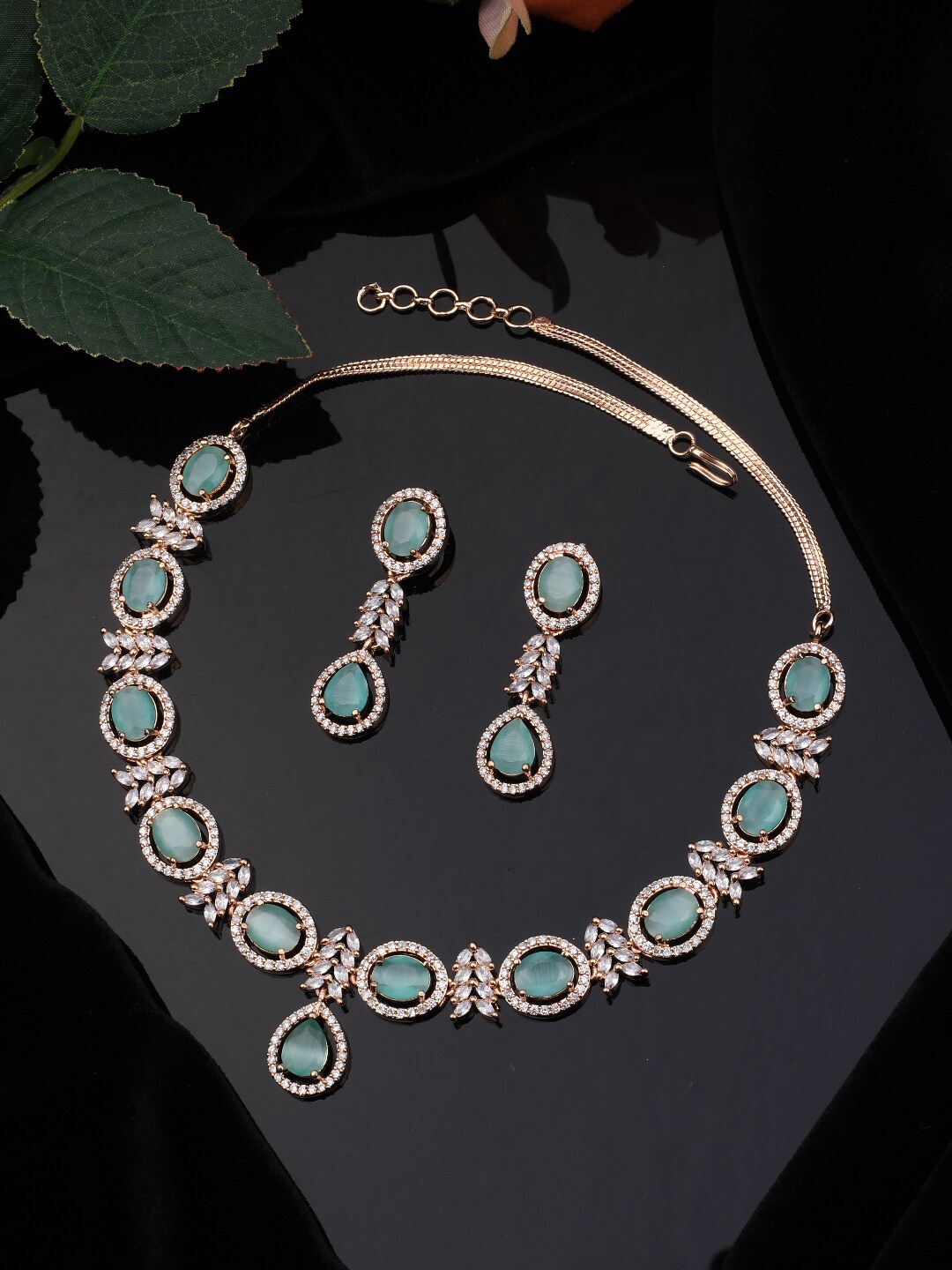 

Vita Bella Gold-Plated & Green CZ-Studded & Beaded Jewellery Set