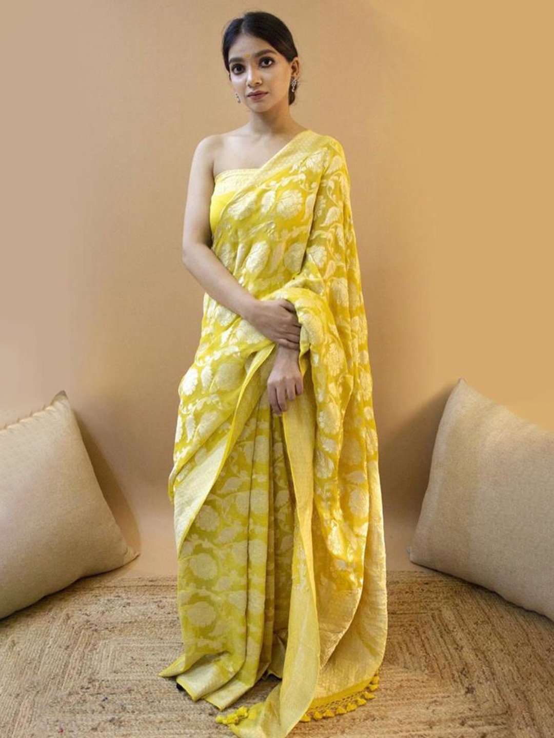 

Jinax Yellow & Silver-Toned Floral Zari Pure Silk Banarasi Saree