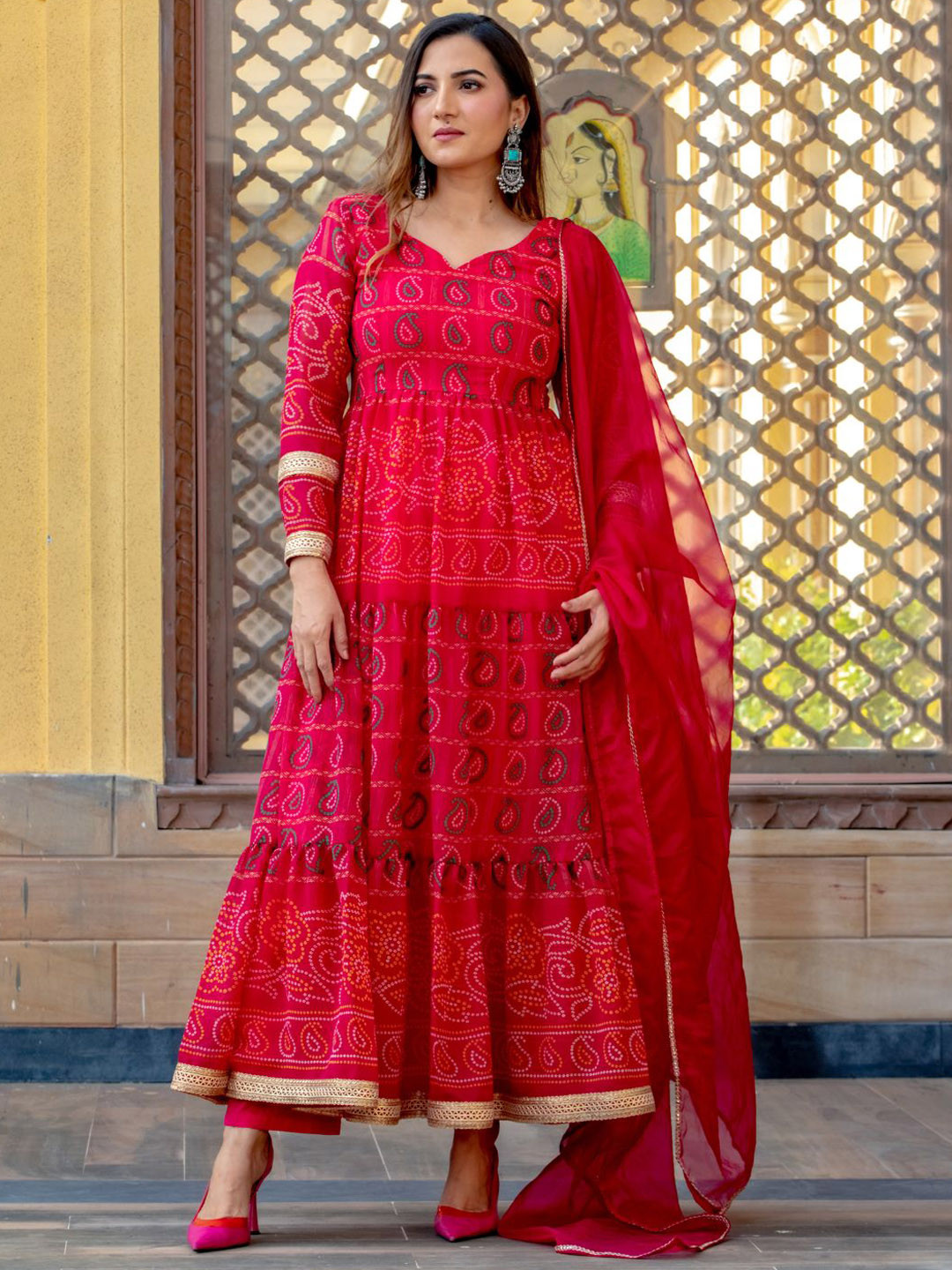 

HOUSE OF JAMOTI Women Pink Bandhani Printed Tiered Kurta with Palazzos & With Dupatta