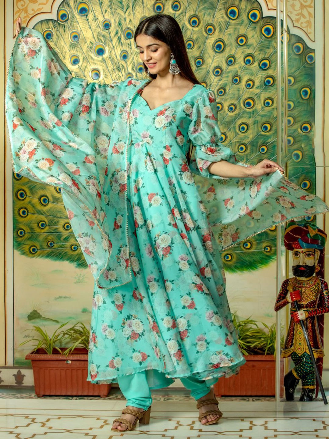 

HOUSE OF JAMOTI Women Sea Green Floral Print Kurta with Churidar