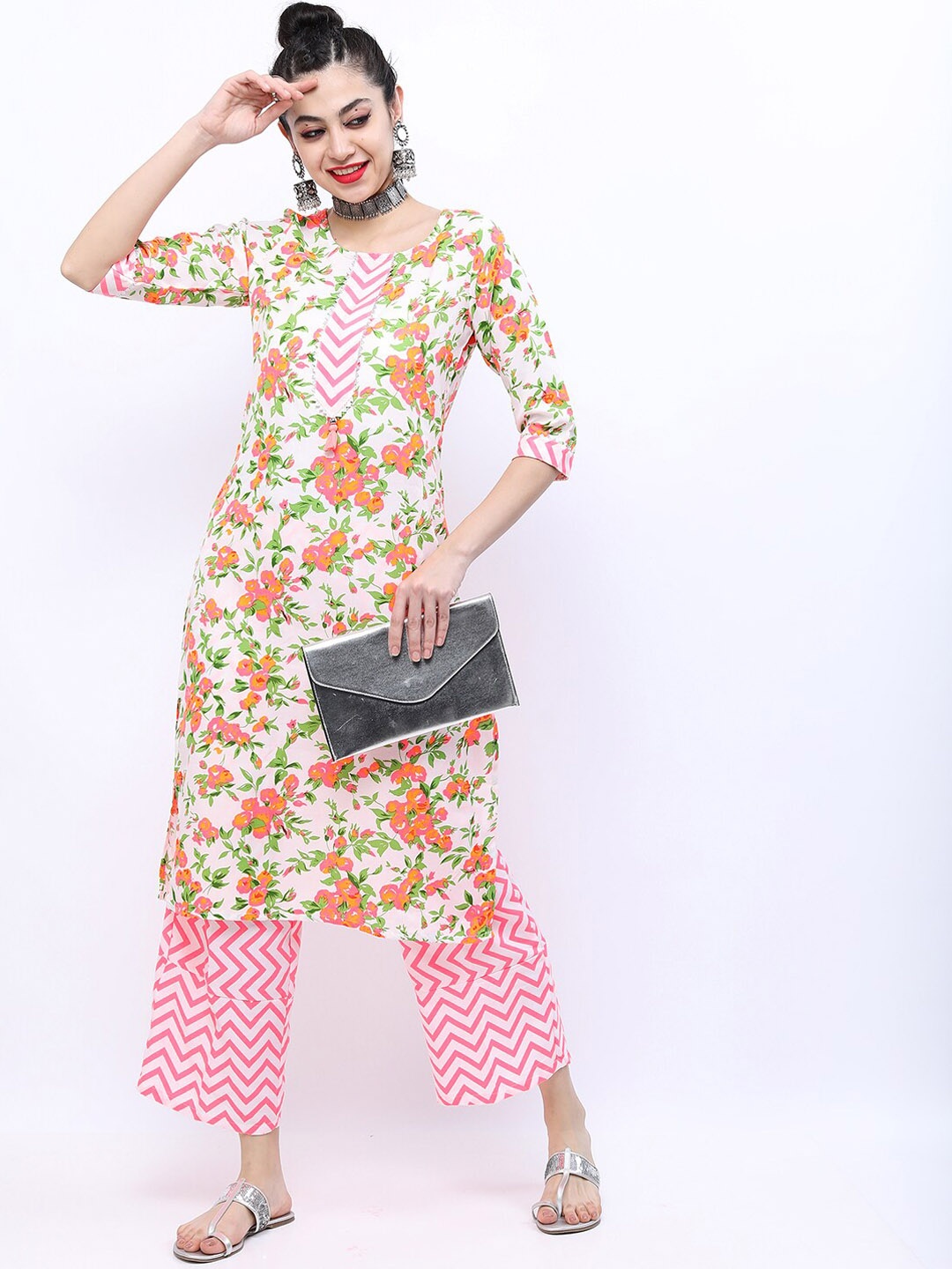 

Vishudh Women Floral Printed Pure Cotton Kurta with Palazzos, Off white
