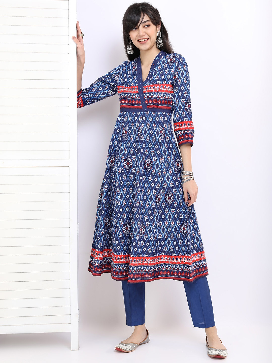 

Vishudh Women Navy Blue & Red Printed A-Line Kurta