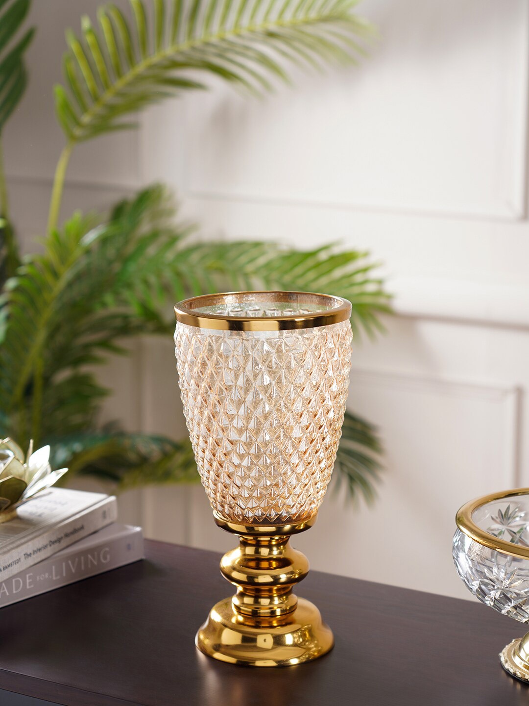 

Pure Home and Living Gold-Toned Textured Candle Holders