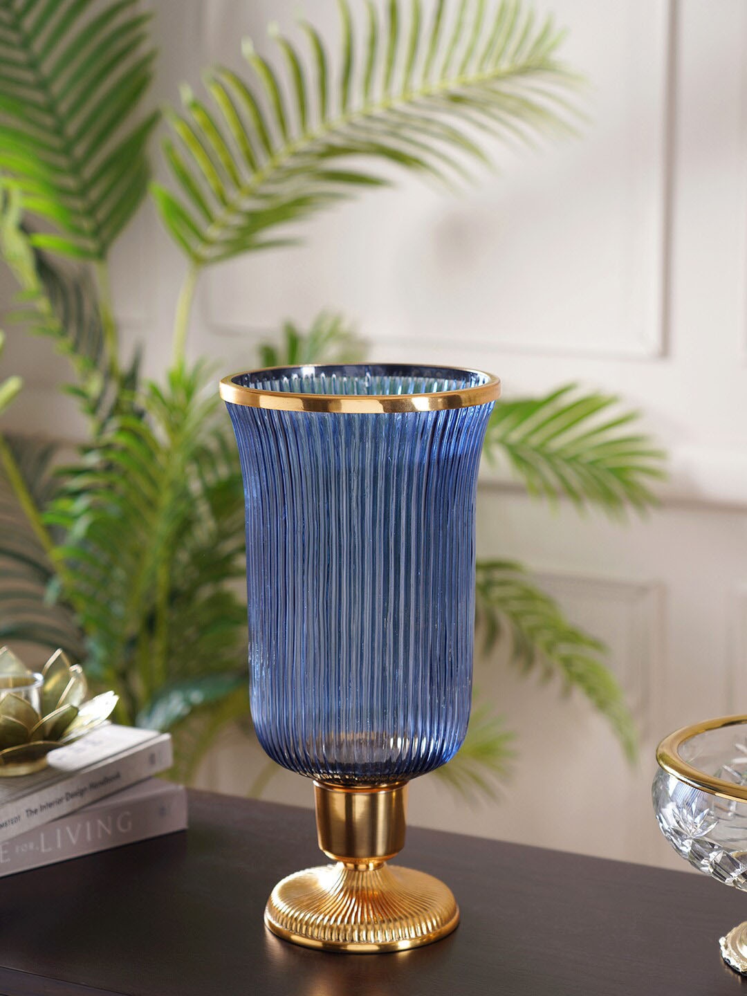 

Pure Home and Living Blue & Gold-Toned Textured Candle Holders