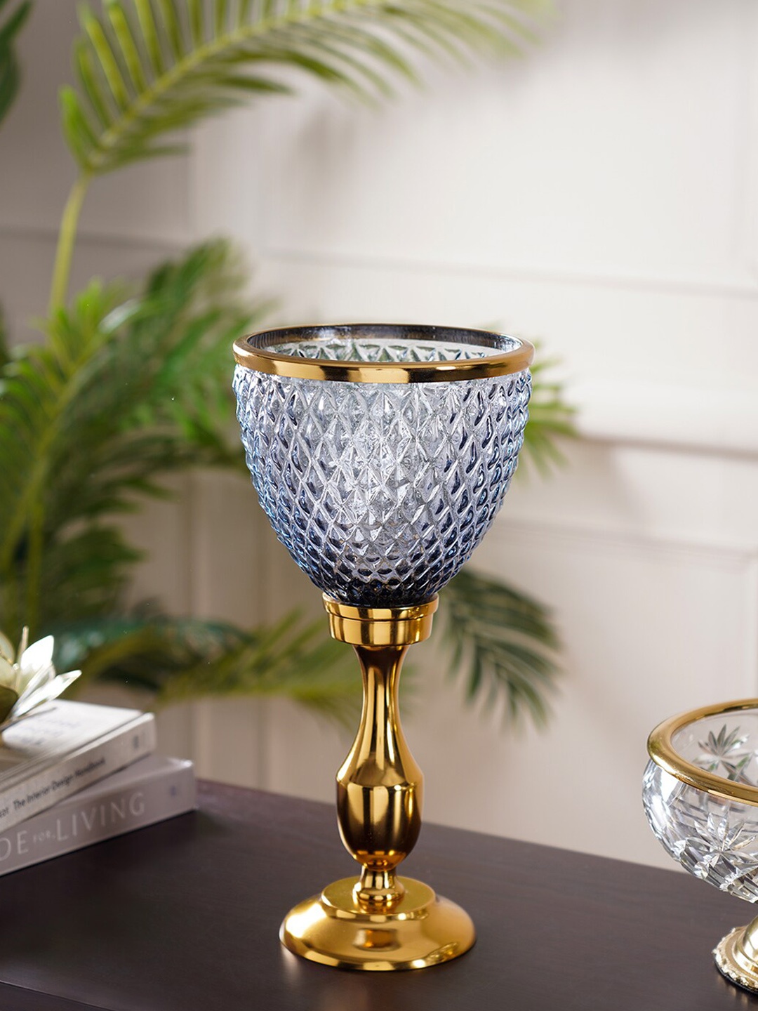 

Pure Home and Living Blue & Gold-Toned Textured Candle Holders