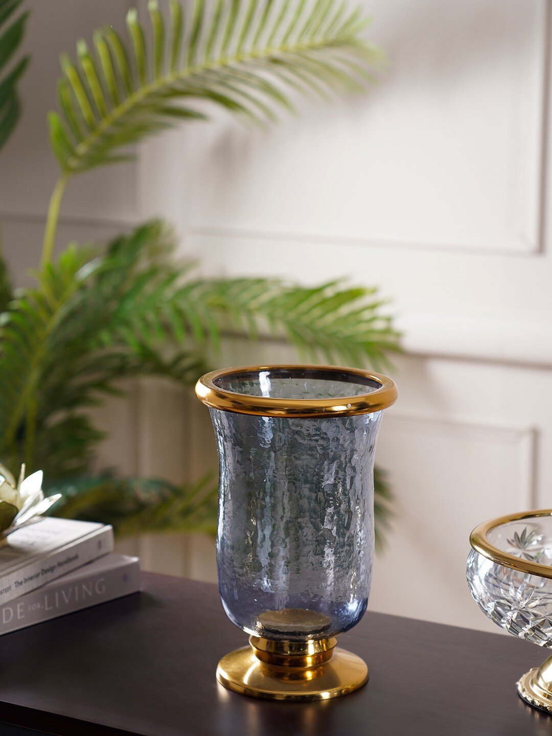 

Pure Home and Living Blue & Gold-Toned Textured Glass Candle Holder