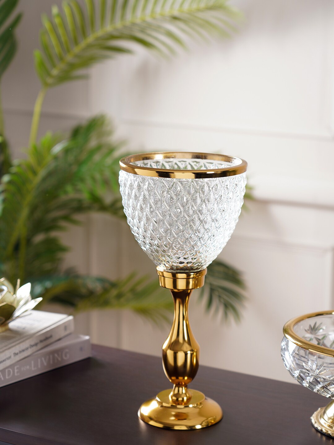 

Pure Home and Living Transparent & Gold-Toned Solid Grace Small Hurricane Candle Holder