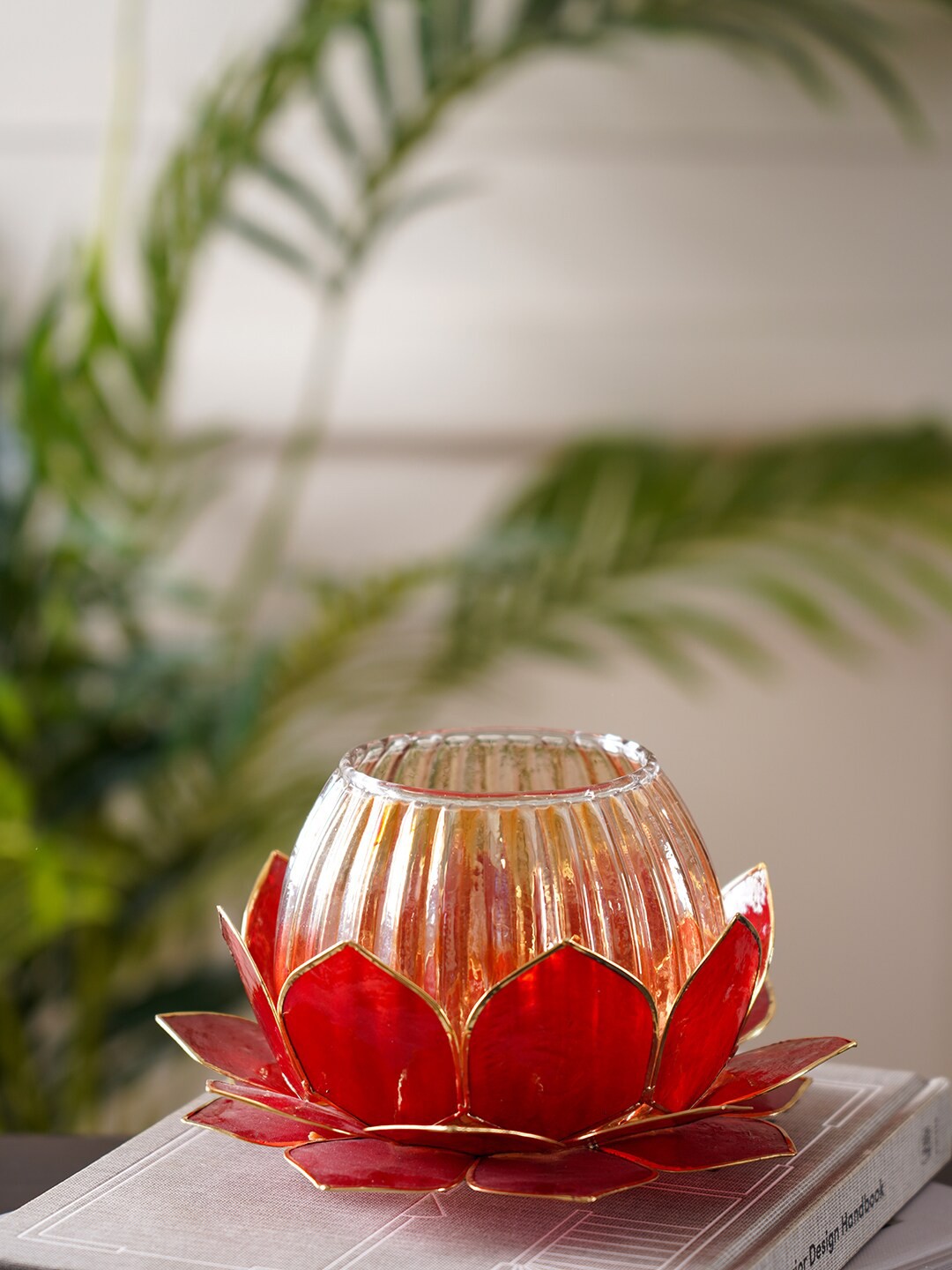 

Pure Home and Living Red 24 Shells Lotus Capiz Tea Light Holder