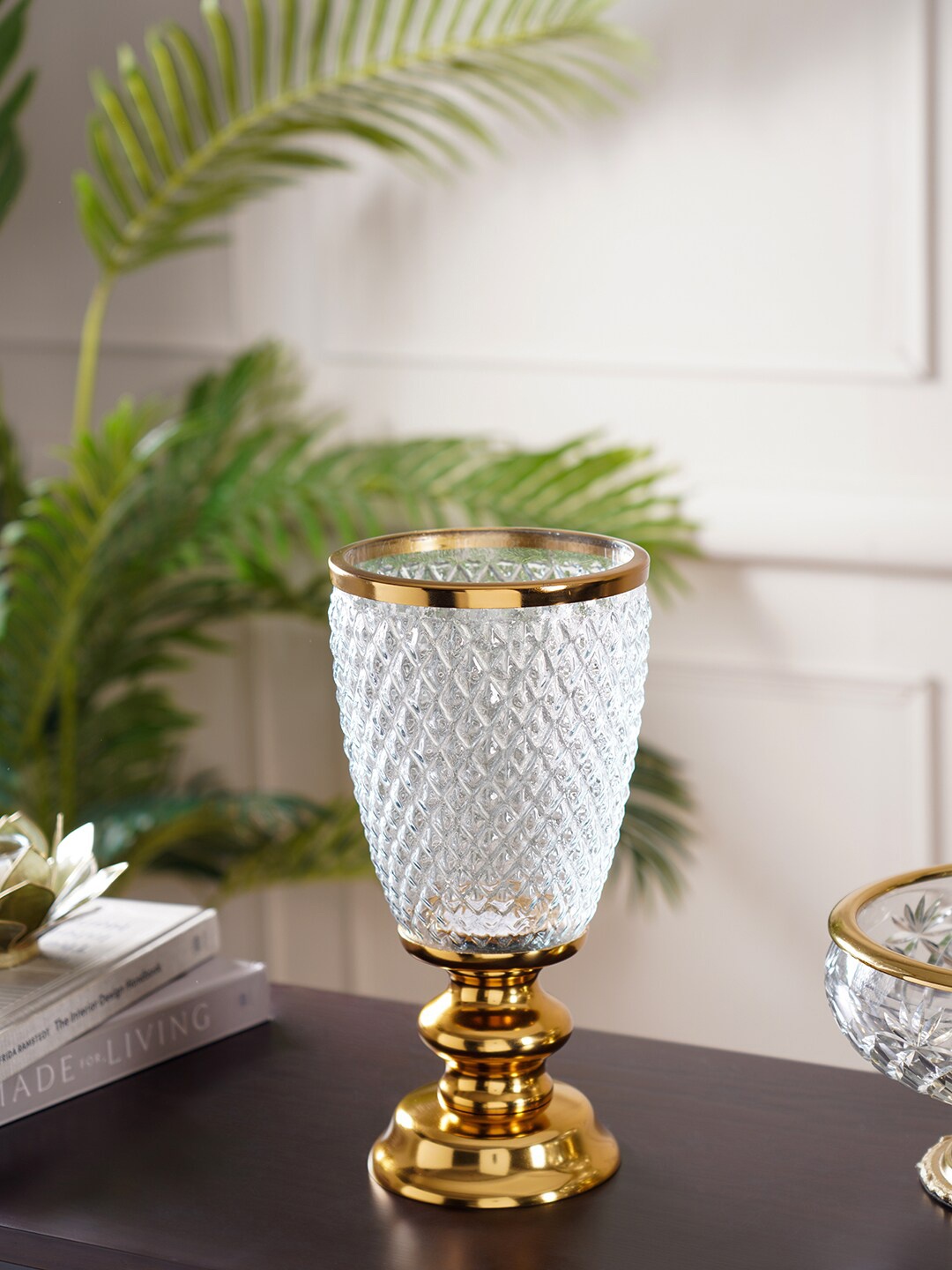 

Pure Home and Living Transparent & Gold-Toned Textured Candle Holders