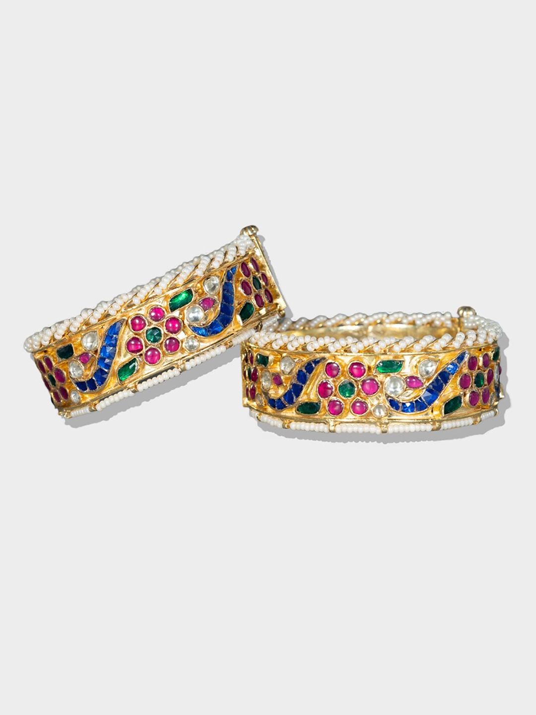 

AURAA TRENDS Gold-Plated White & Blue Kundan Studded & Beaded Bangle Set