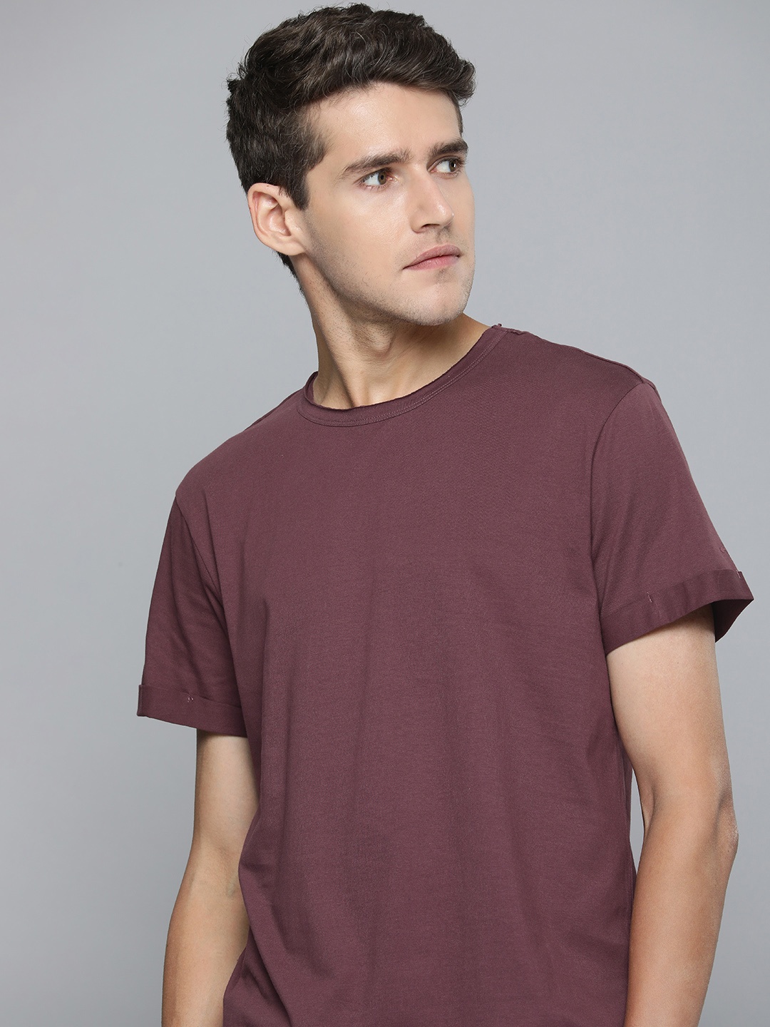 

ether Men Mauve Pink Round Neck Pure Cotton Solid T-shirt