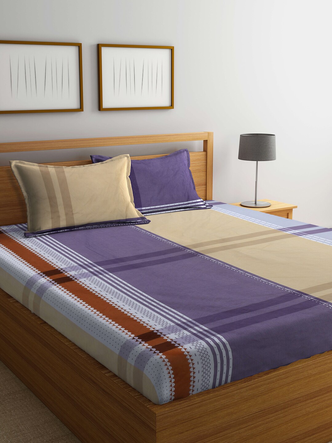 

Arrabi Purple & Khaki Geometric 300 TC King Bedsheet with 2 Pillow Covers