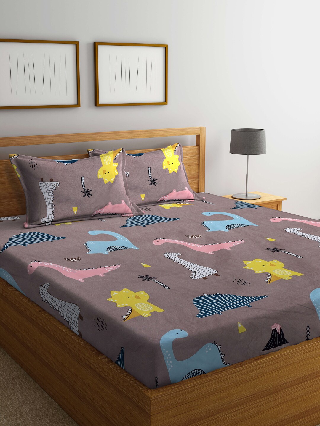 

Arrabi Brown & Blue Graphic 300 TC King Bedsheet with 2 Pillow Covers
