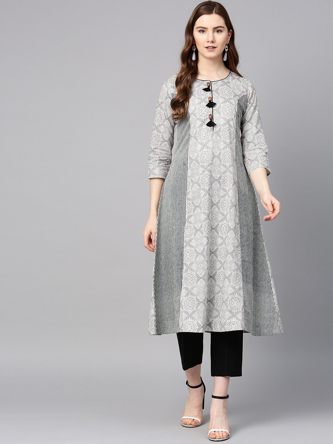 

ETHNIC STREET Women Grey & Black Pure Cotton Printed Kurta