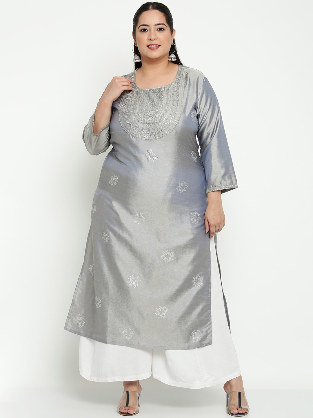 

Sringam Plus Size Women Grey & Silver-Toned Floral Embroidered Kurta