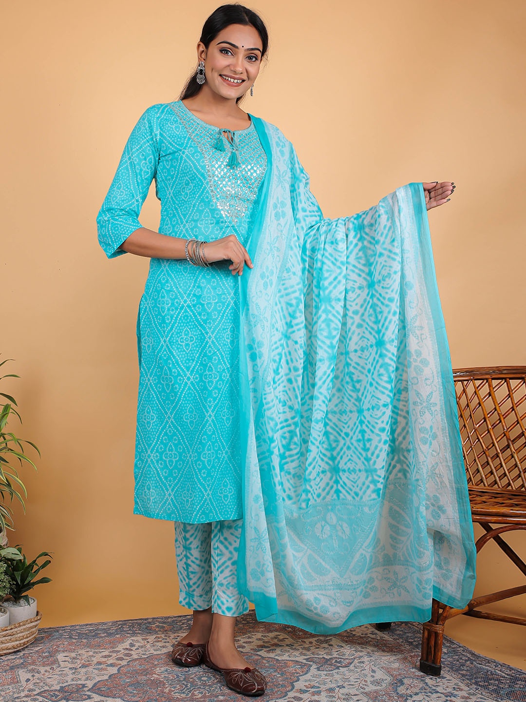 

ETHNIC STREET Women Sea Green Floral Embroidered Sequinned Pure Cotton Kurta with Trousers & With Dupatta