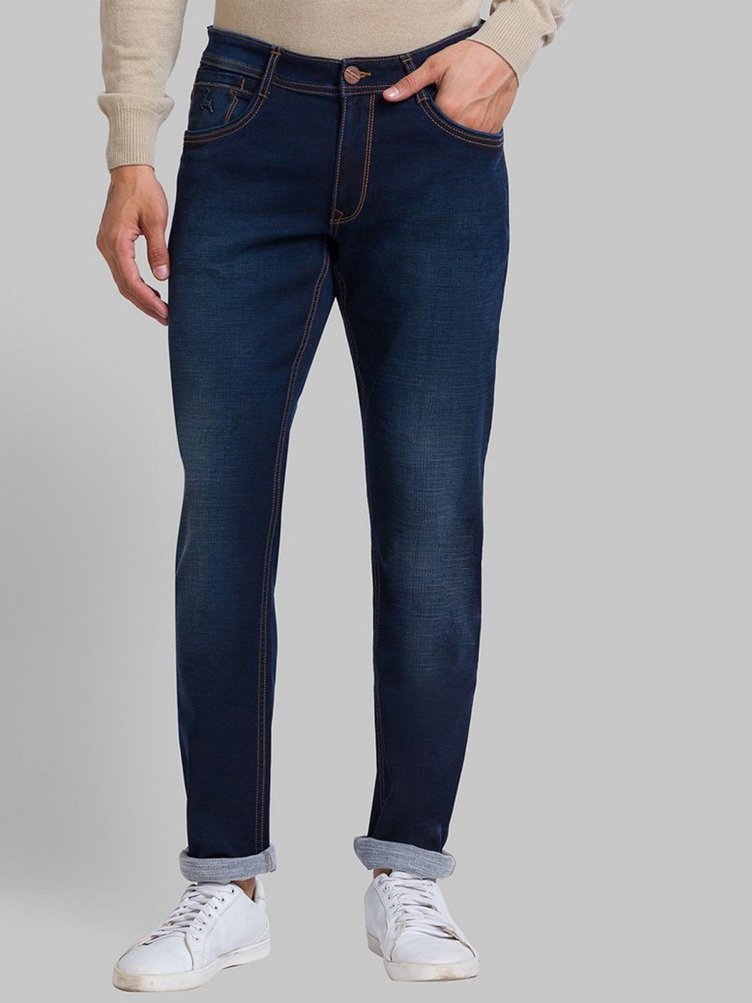 

Parx Men Blue Slim Fit Light Fade Jeans