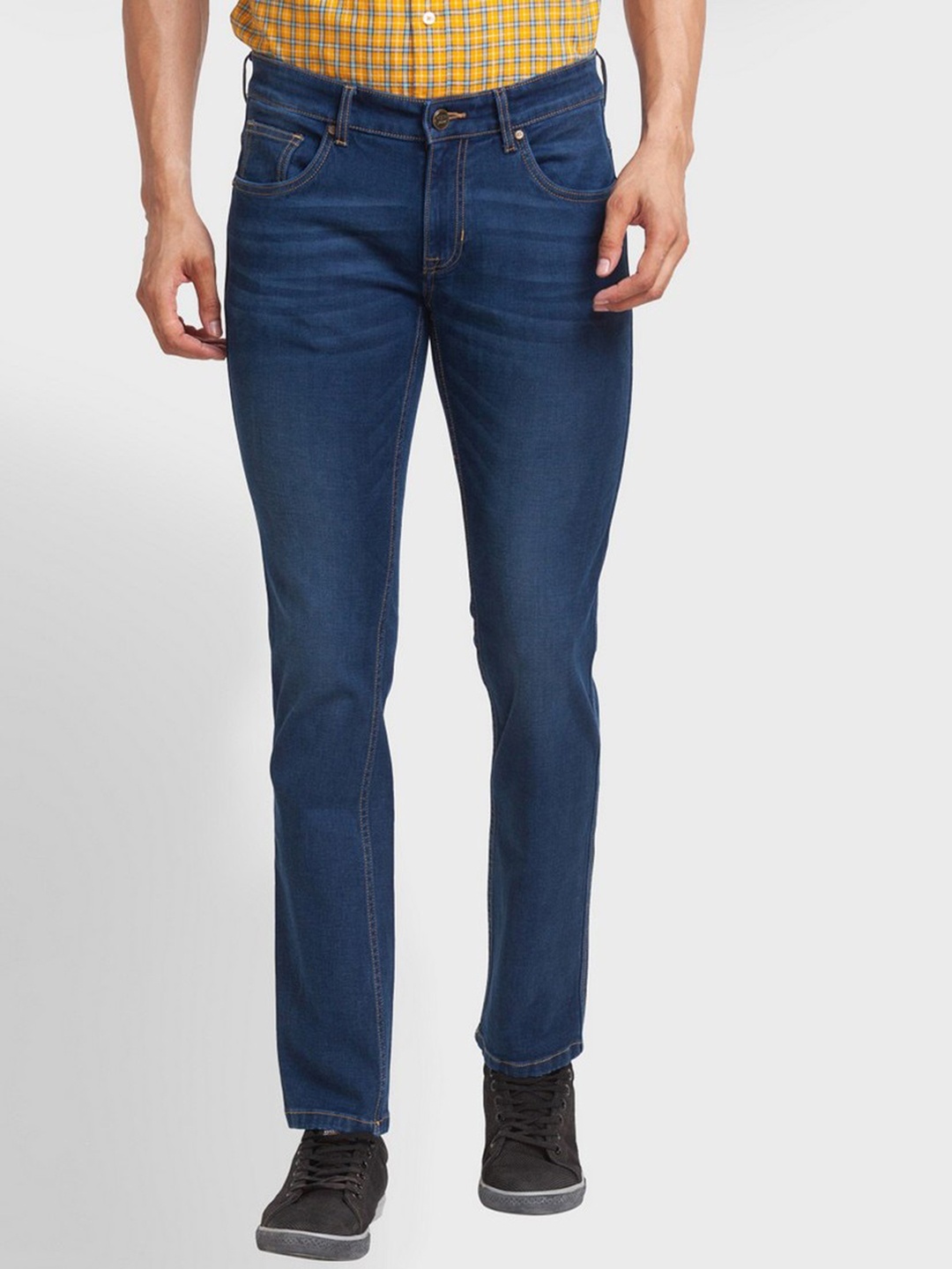 

ColorPlus Men Blue Tapered Fit Light Fade Jeans