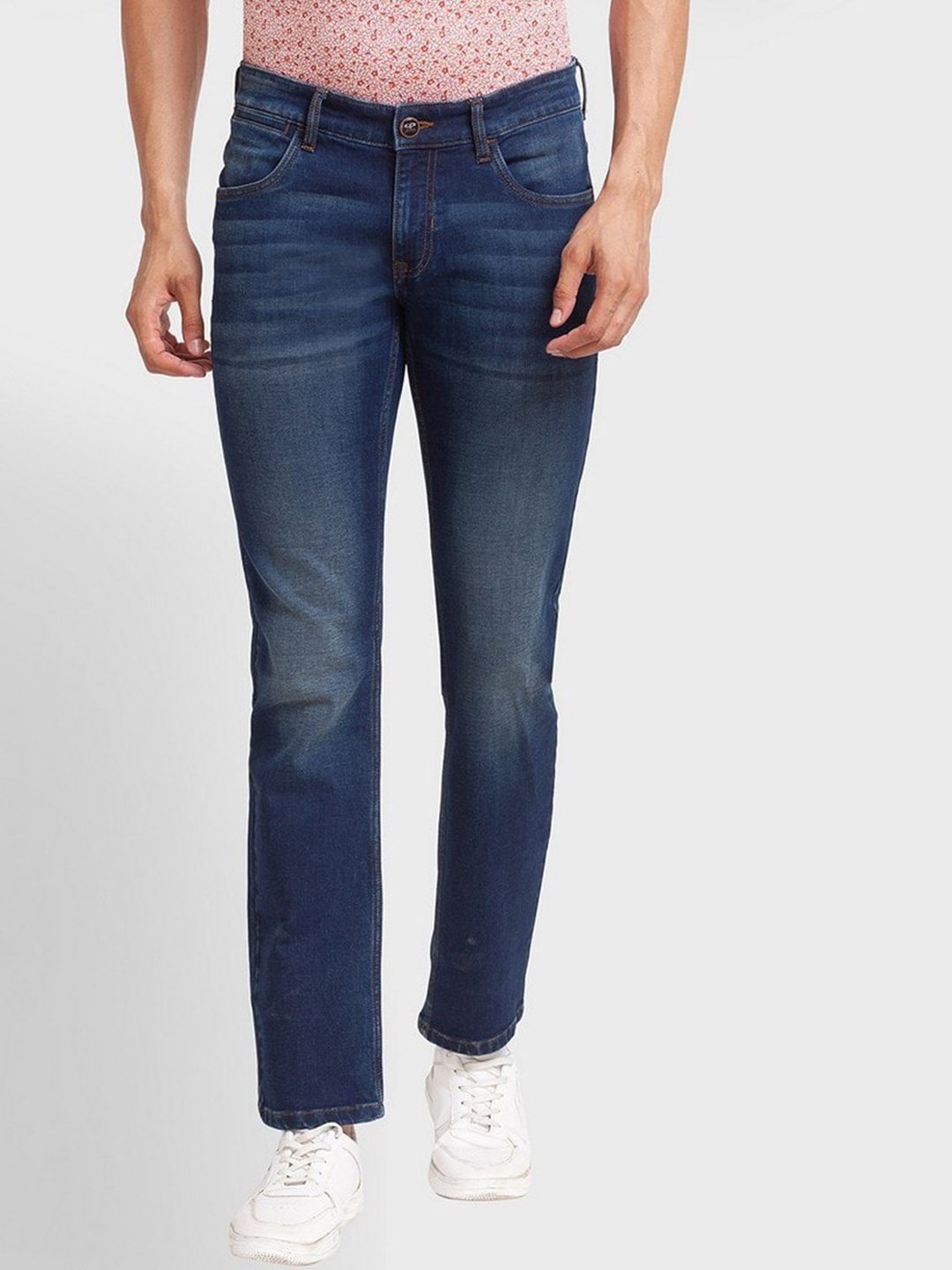 

ColorPlus Men Blue Tapered Fit Light Fade Jeans