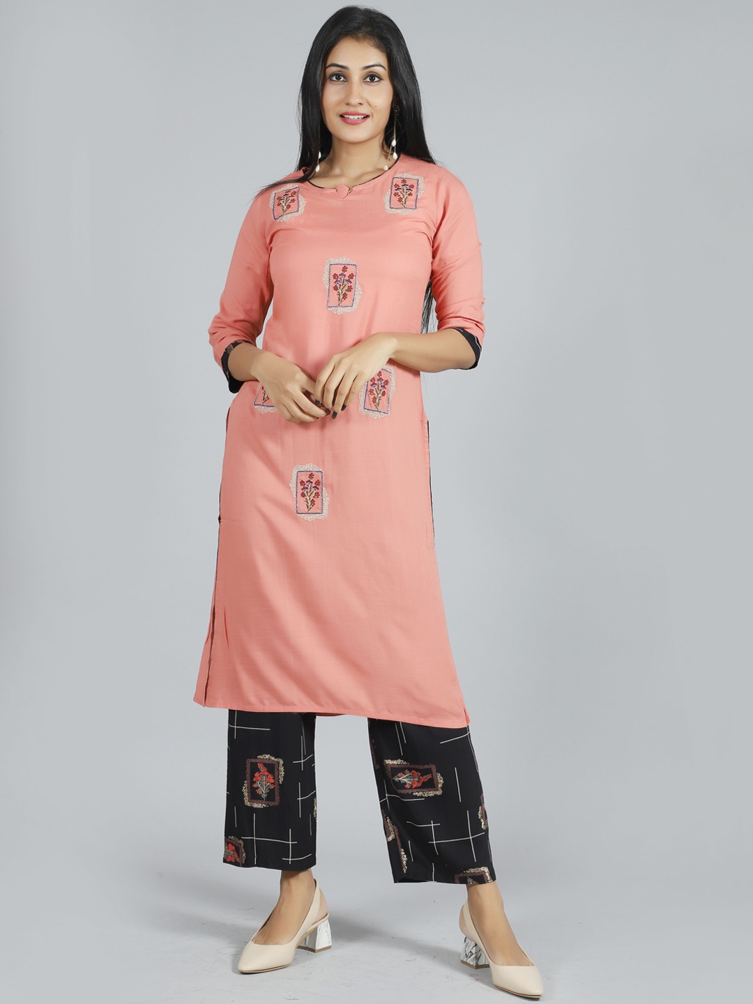 

ROOPWATI FASHION Women Floral Printed Kurta with Palazzo set, Peach