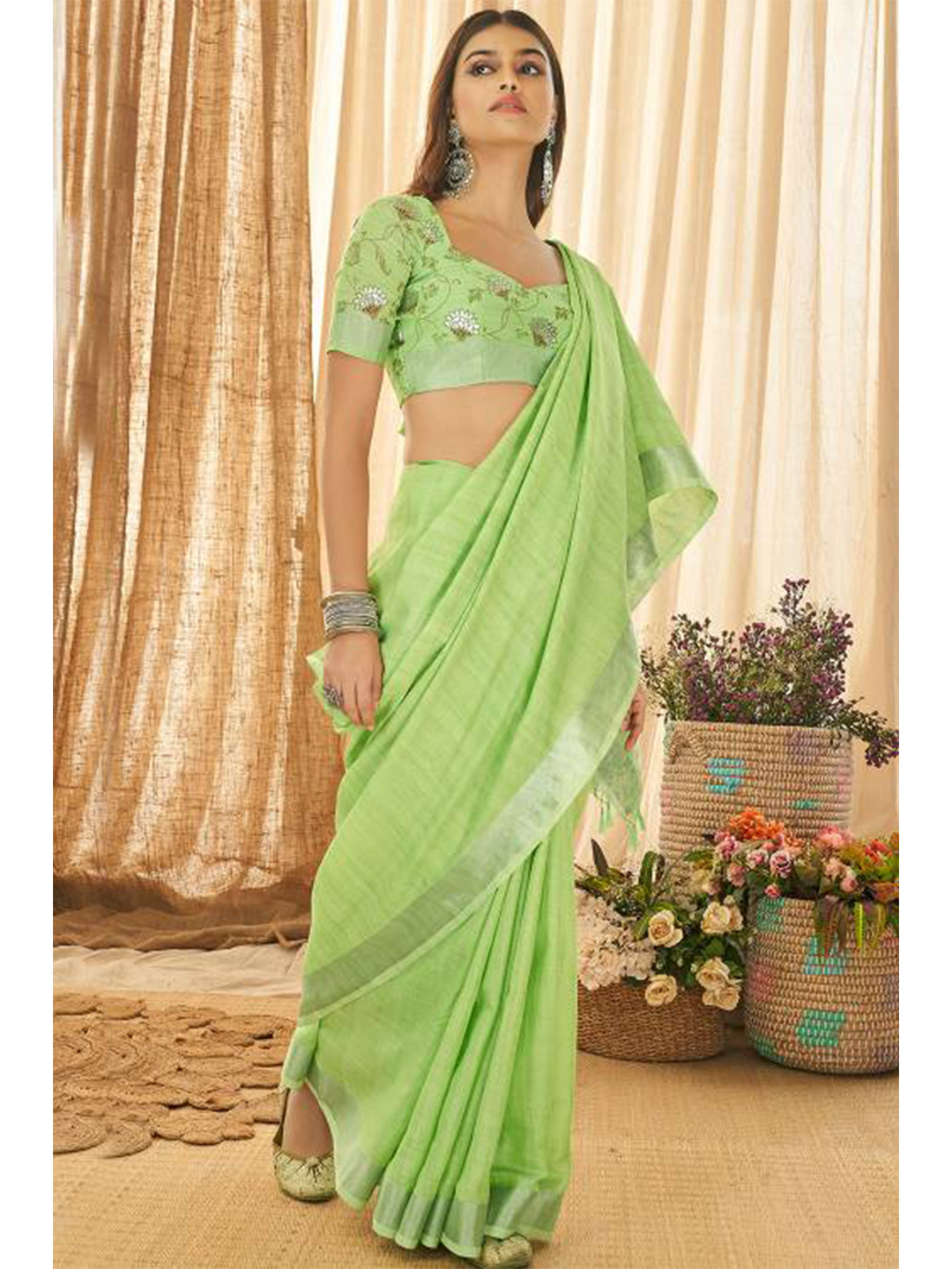 

KARAGIRI Green & Silver-Toned Zari Saree
