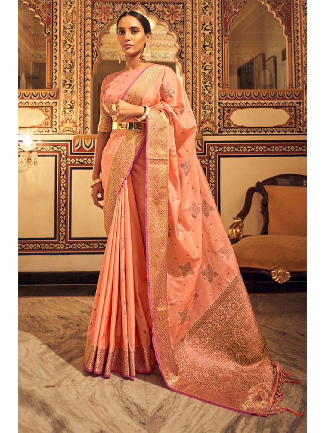 

KARAGIRI Peach-Coloured & Gold-Toned Woven Design Zari Saree