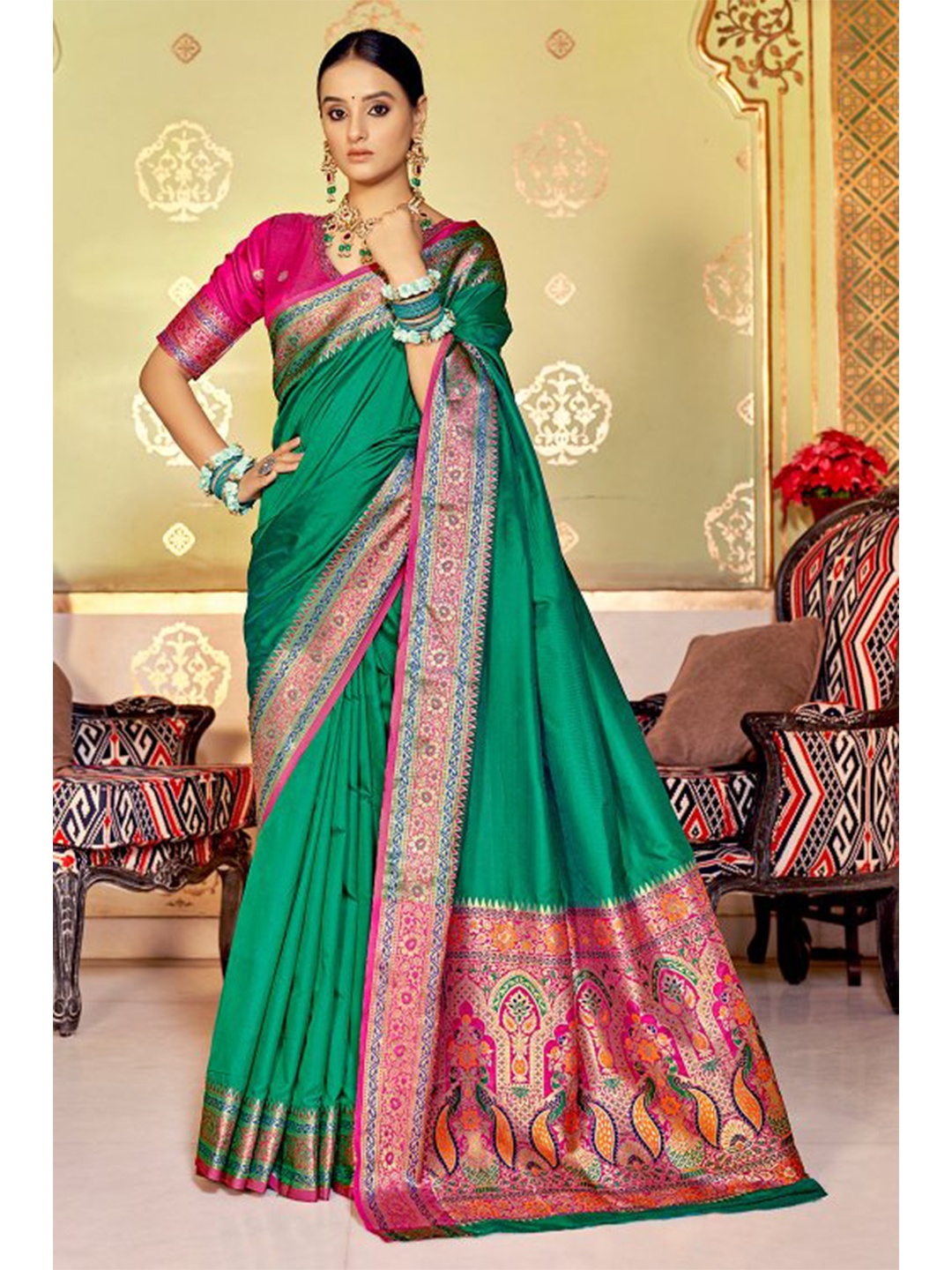 

KARAGIRI Green & Pink Banarasi Saree