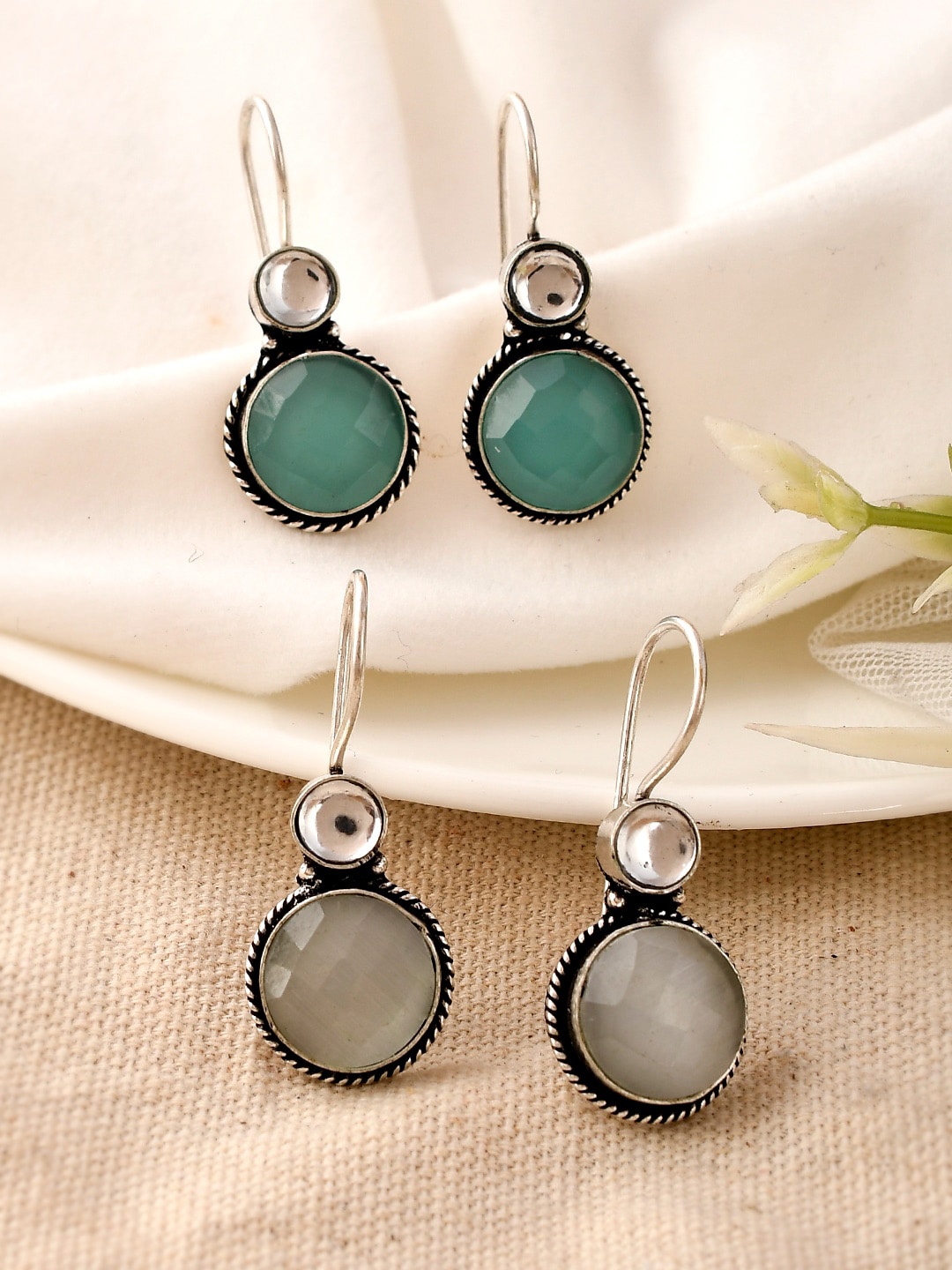 

AQUASTREET JEWELS Turquoise Pack Of 2 Blue & Grey Silver-Plated Circular Drop Earrings, Turquoise blue
