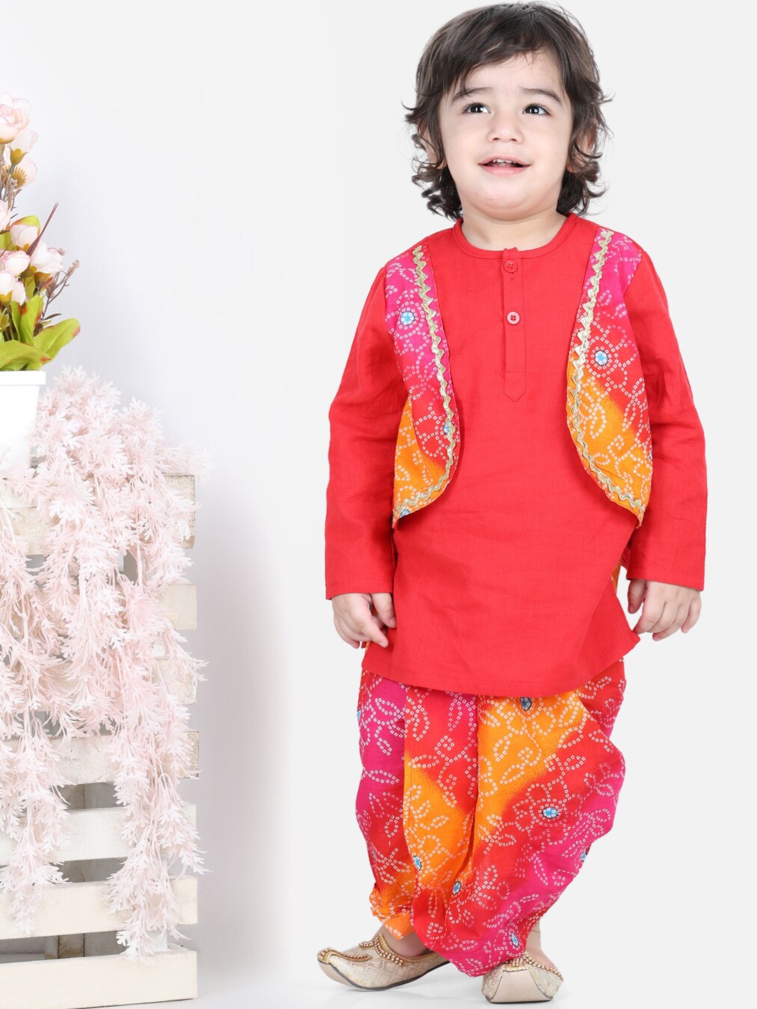 

BownBee Boys Red Ethnic Motifs Printed Pure Cotton Kurta with Dhoti Pants